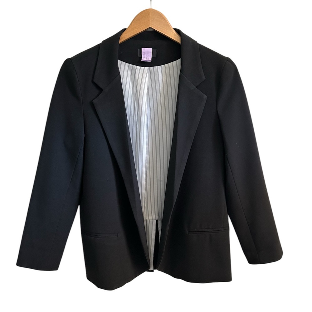 Aqua by Bloomingdale’s Black Tailored Blazer fully lined with Notched Lapels M